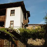 בית כפרי Eco Villas לשטן