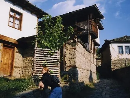 Eco Villas Landhaus Leshten